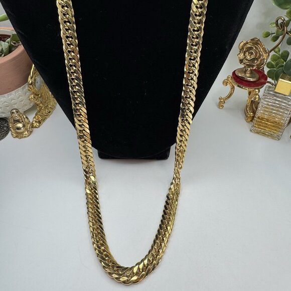 Vintage Gold Tone Flat Curb Chain Necklace Chunky Bold Statement Collar 30" - Picture 3 of 9